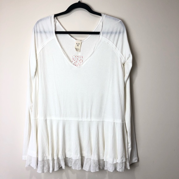Free People Tops - Free People Tangerine Tee Ivory Thumb Hole NWT